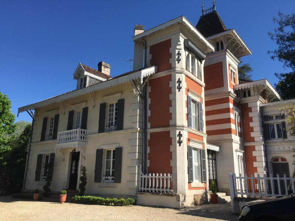 Bed and Breakfast Manoir De L'Epine Saint-Severin Экстерьер фото