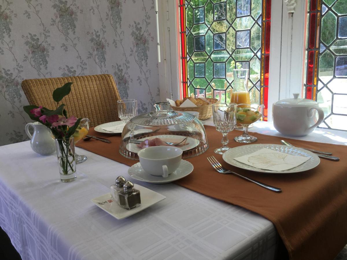 Bed and Breakfast Manoir De L'Epine Saint-Severin Экстерьер фото