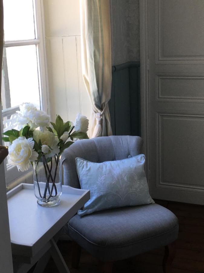 Bed and Breakfast Manoir De L'Epine Saint-Severin Экстерьер фото
