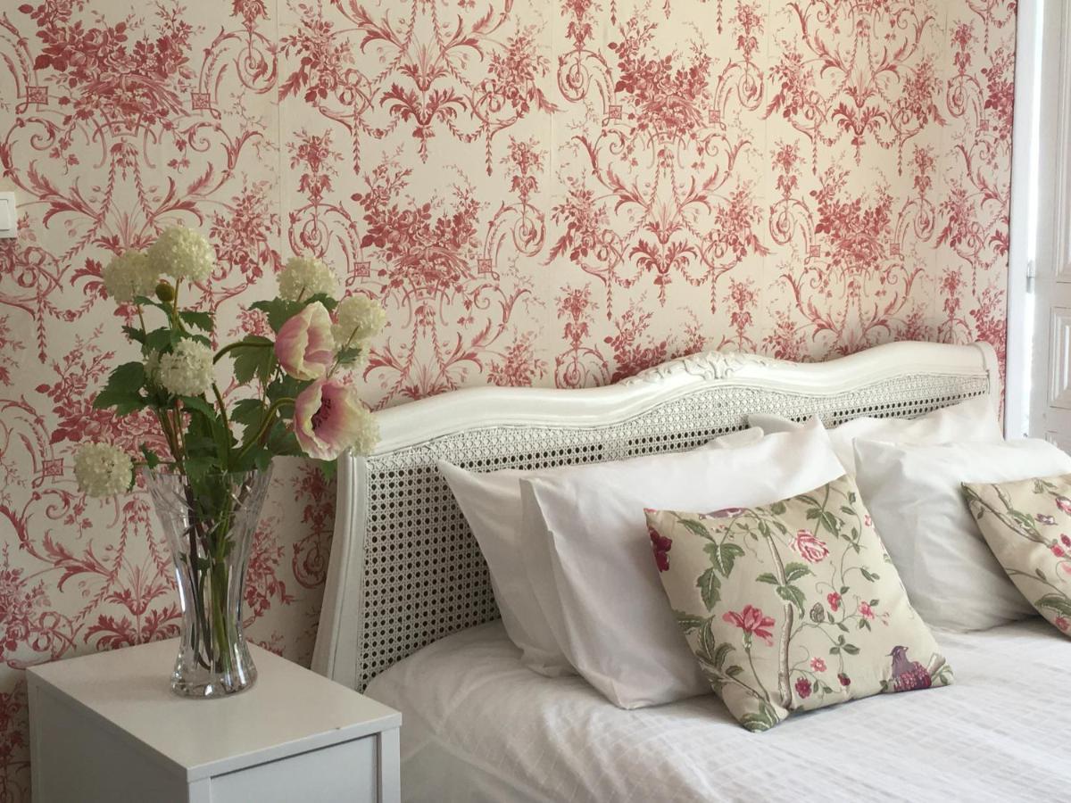 Bed and Breakfast Manoir De L'Epine Saint-Severin Экстерьер фото