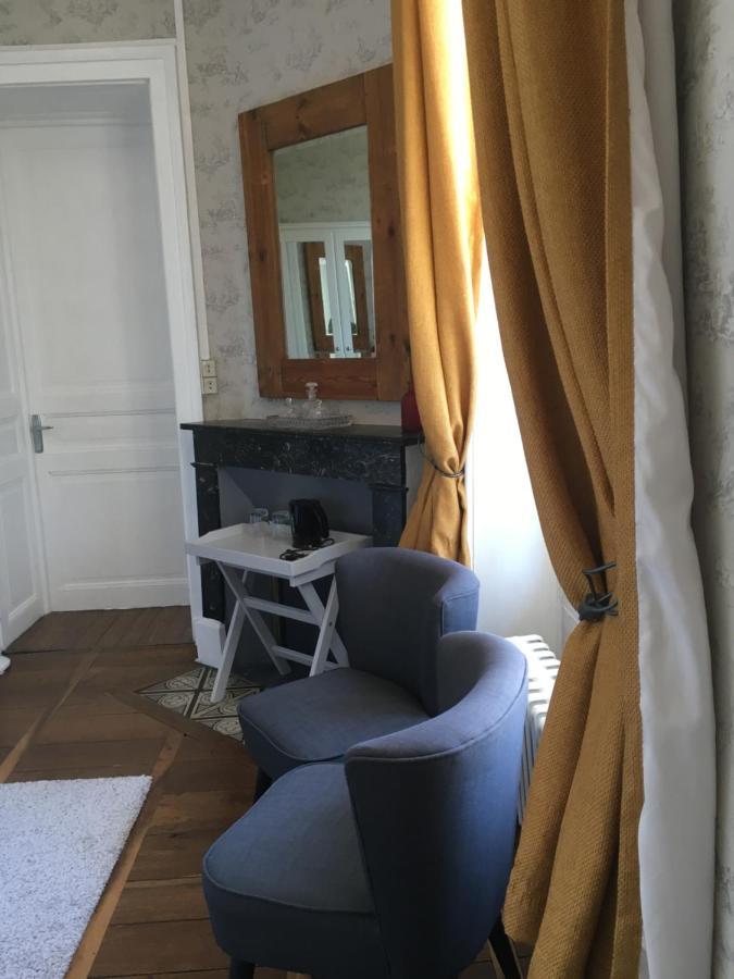 Bed and Breakfast Manoir De L'Epine Saint-Severin Экстерьер фото