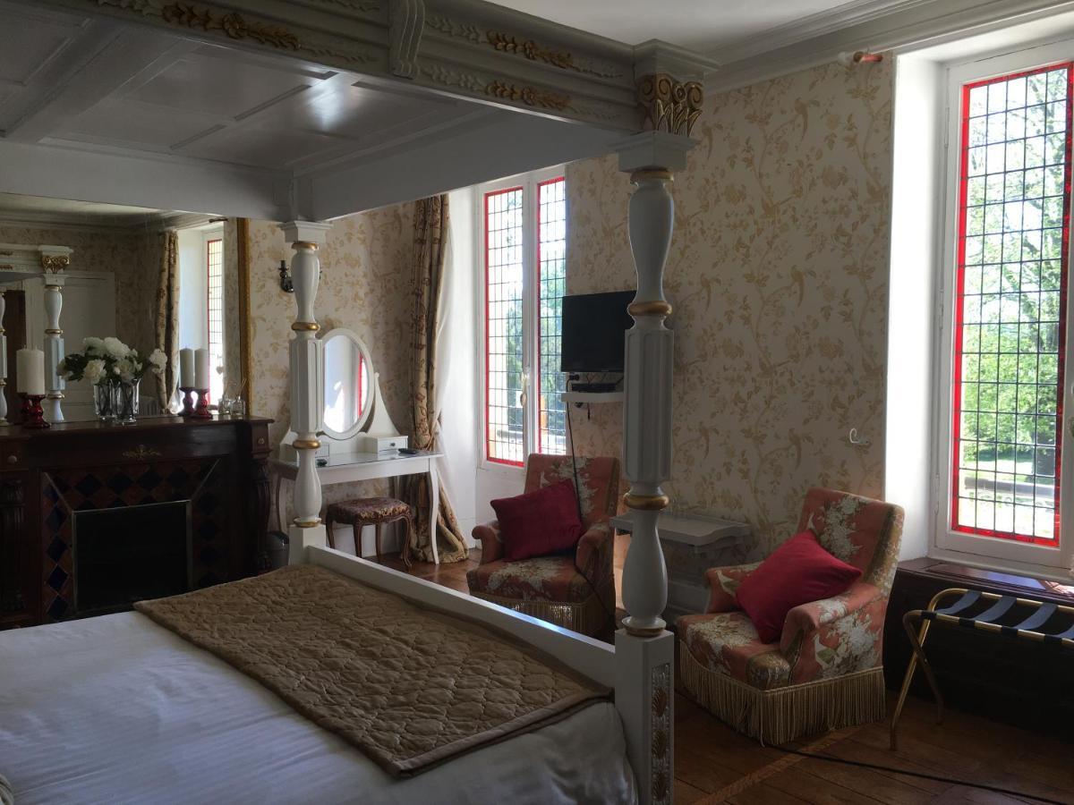 Bed and Breakfast Manoir De L'Epine Saint-Severin Экстерьер фото